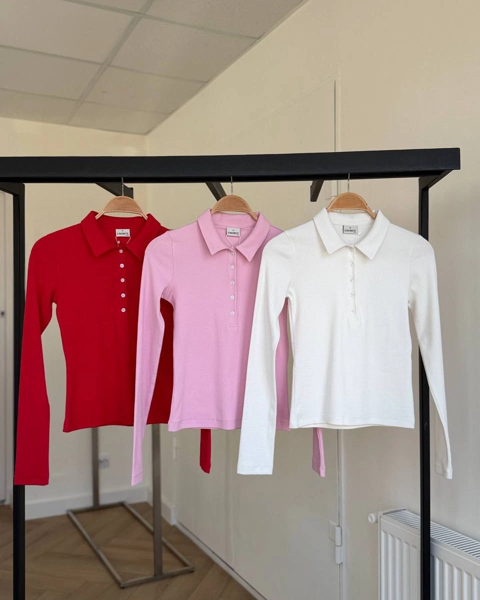 Силуетне поло в молочному кольорі - зображення 2