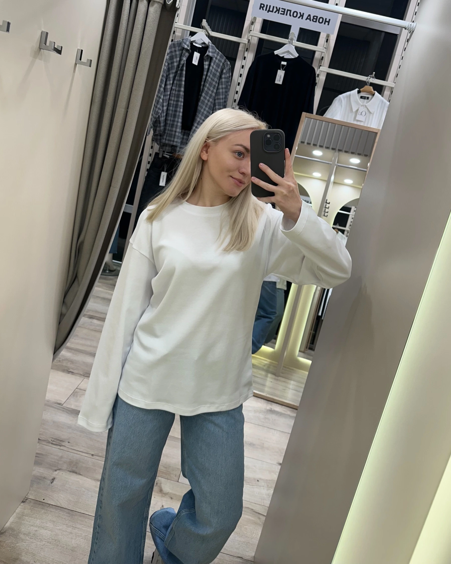 Базовий лонгслів білого кольору - зображення 2