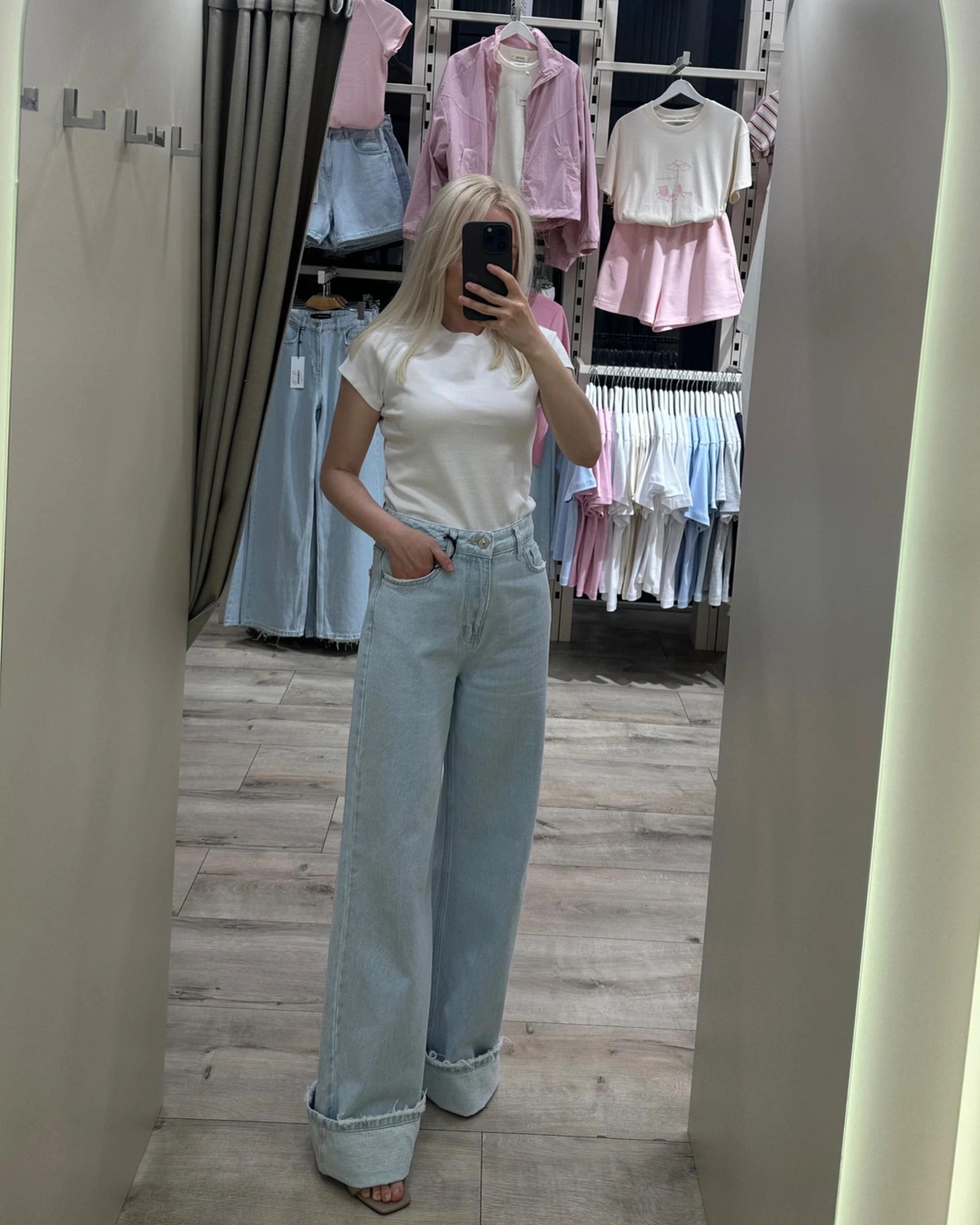 Джинси wide leg  в блакитному кольорі - зображення 2